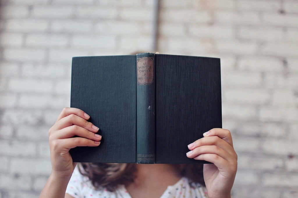 escreva-resumos-e-resenhas-para-blogs-ou-redes-sociais